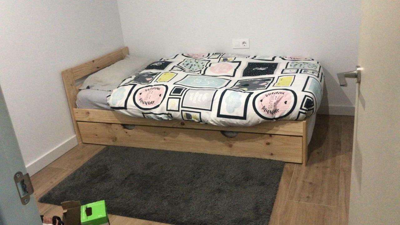 Apartamento Centrico En Olot Luaran gambar